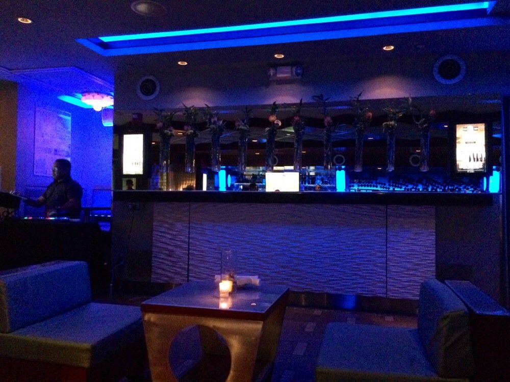 Zinc At Shade Hotel