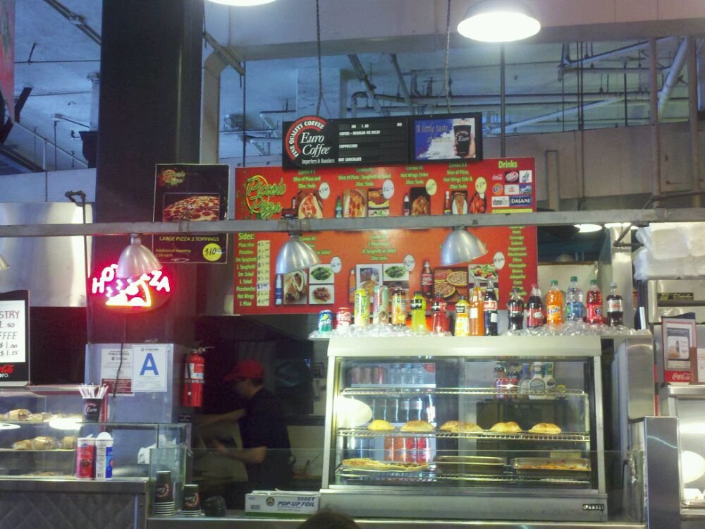 Piccolo Pizza & Deli