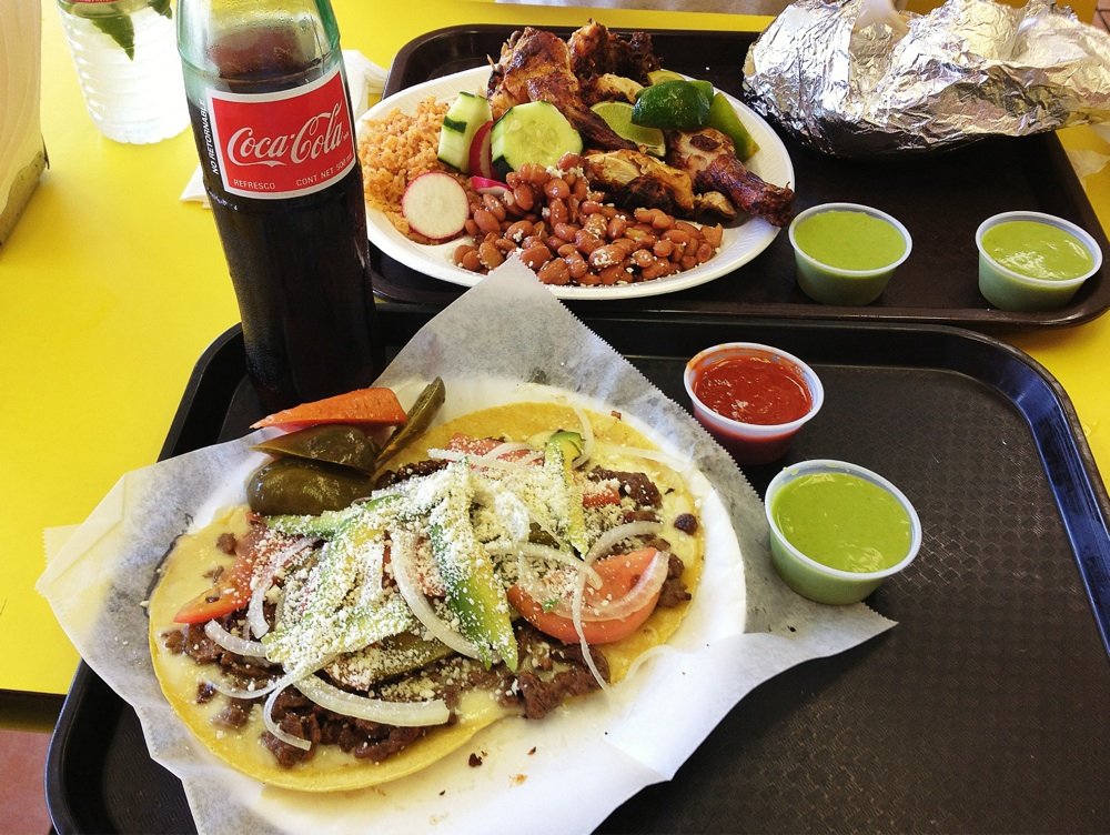 Los Cunados Restaurant