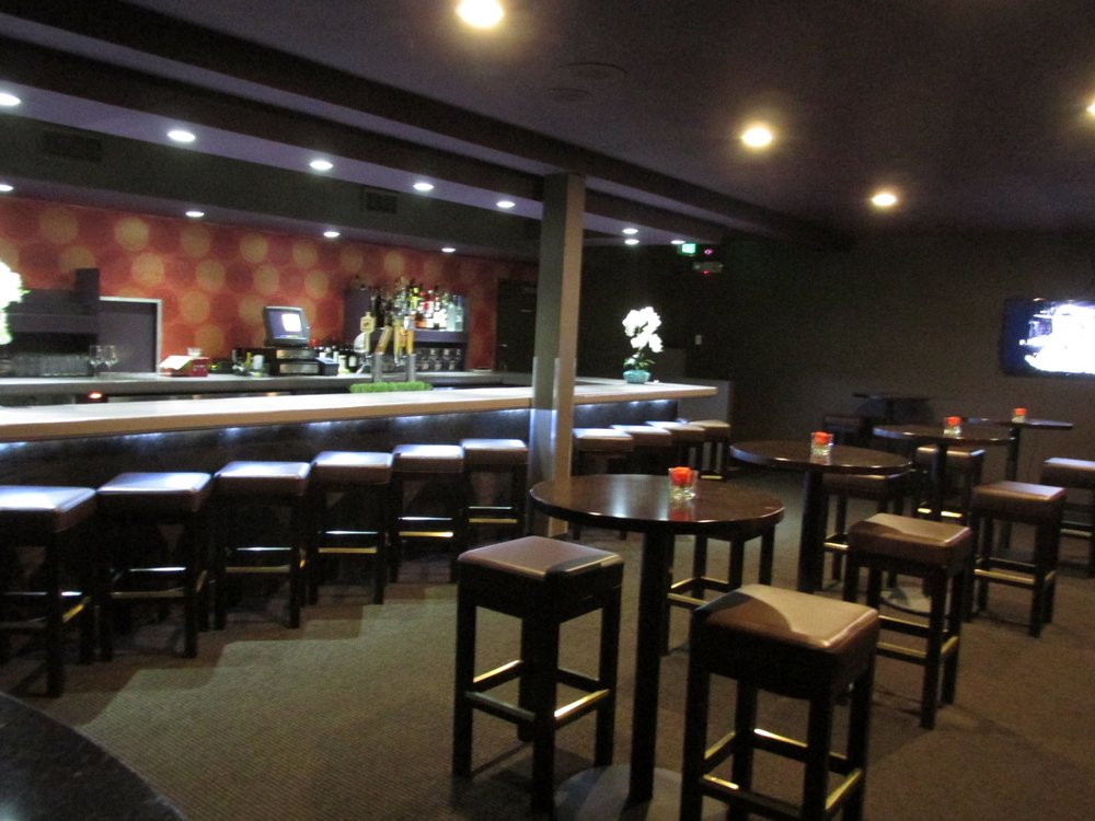 The E Spot Lounge