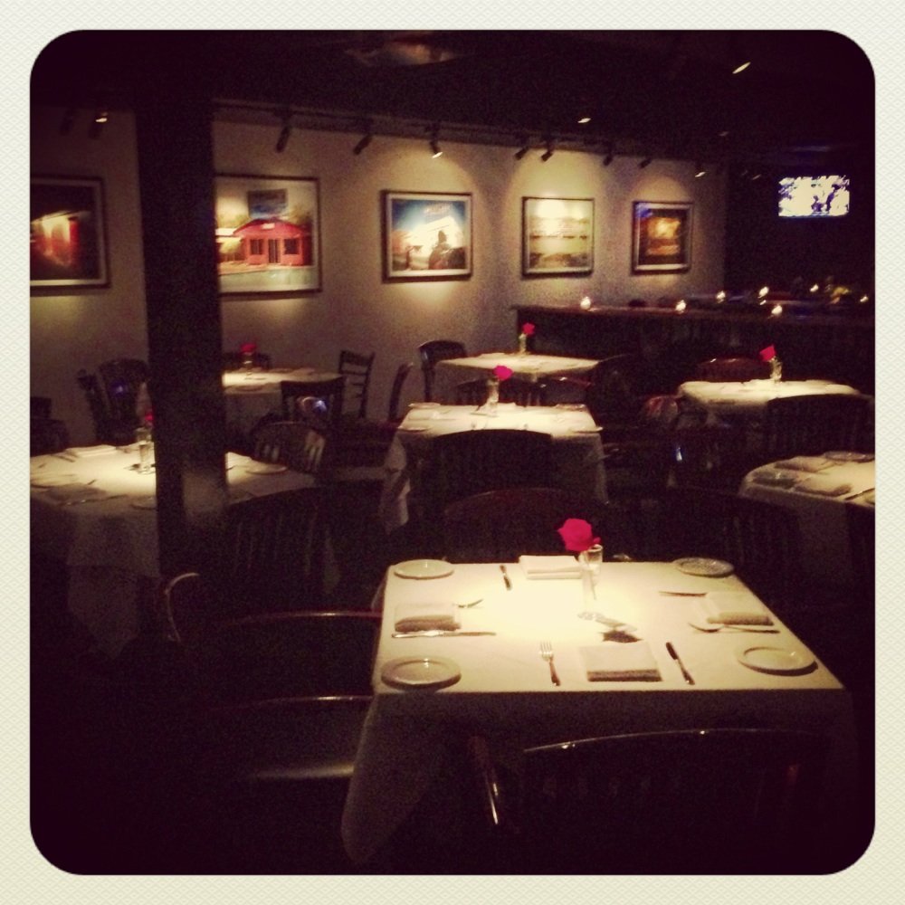 Brentwood Restaurant & Lounge