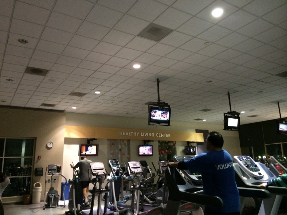Weingart YMCA Wellness & Aquatic Center