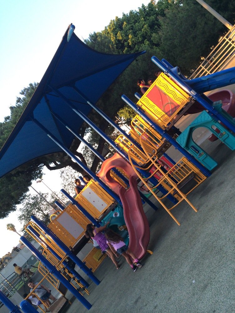 Shatto Recreation Center & Park