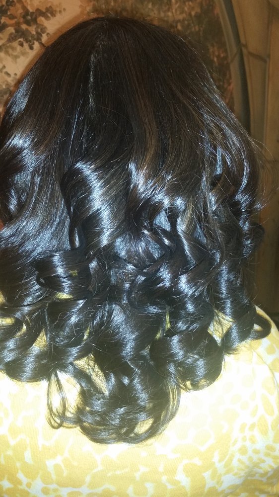 The Den Salon