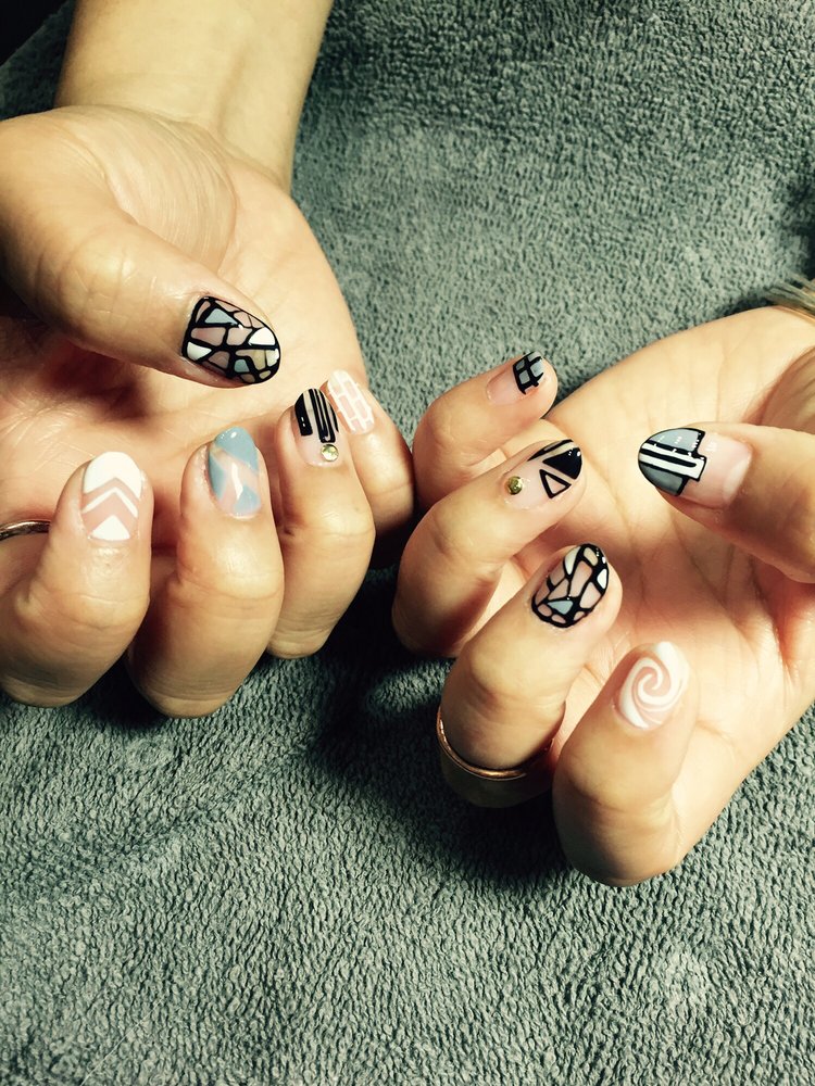 The Nail Parlor