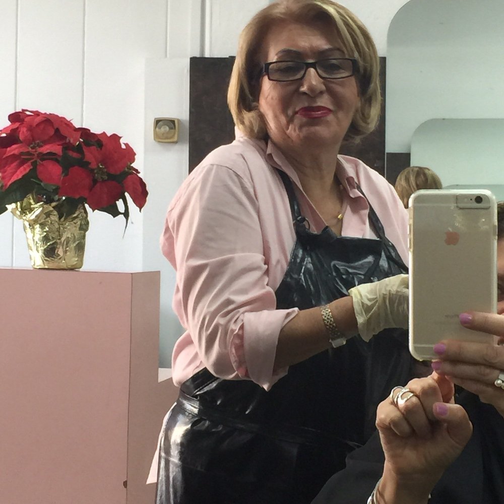 Pari Beauty Salon