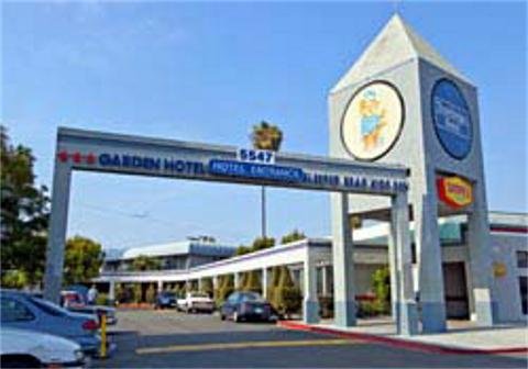 Travelodge Hotel at LAX