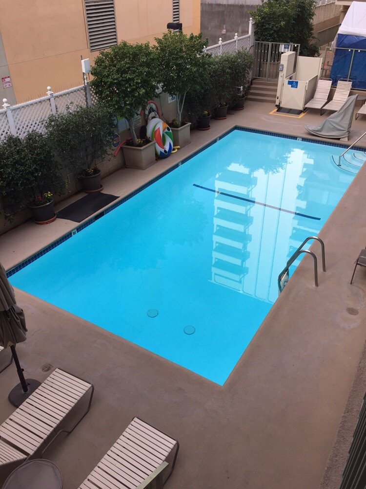 Hollywood Orchid Suites
