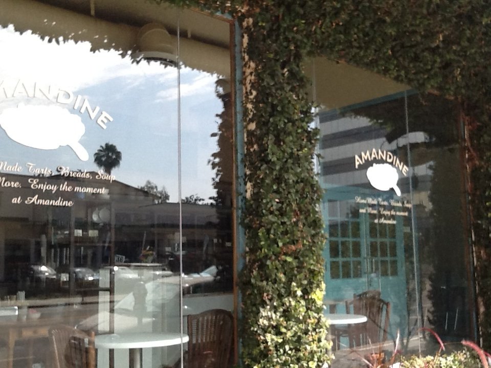 Amandine Patisserie Cafe