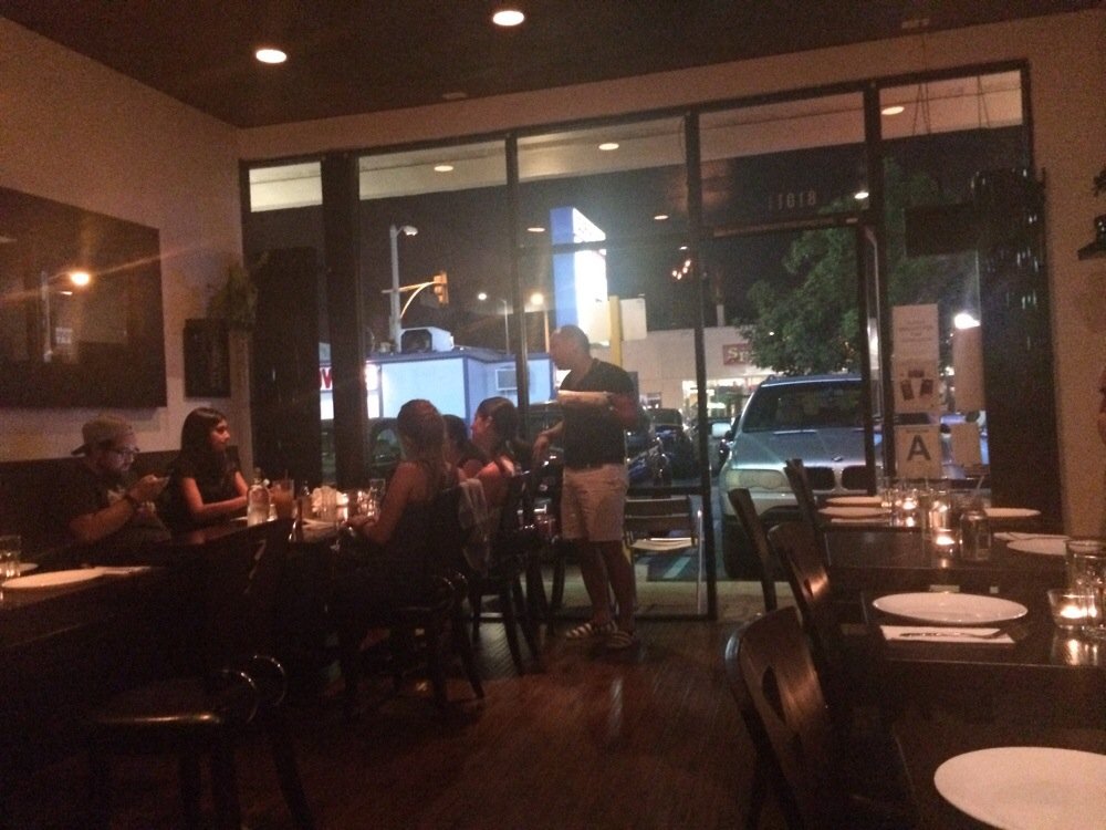 Arayas Place - Thai Vegan Restaurant