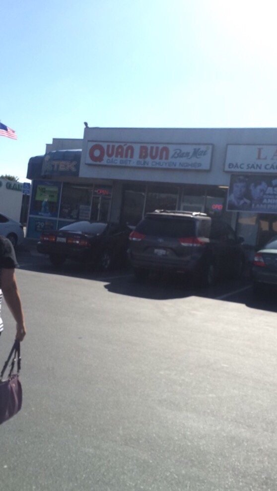 Quan Bun Ban Mai
