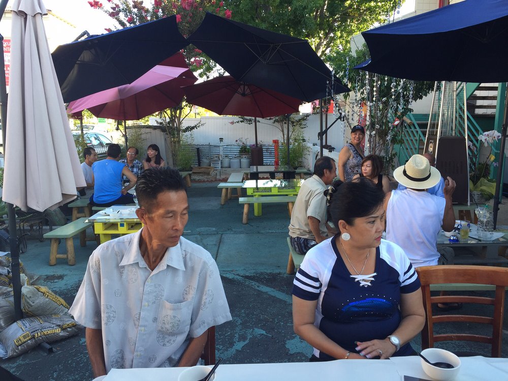 Ngheu So Oc Hen Restaurant