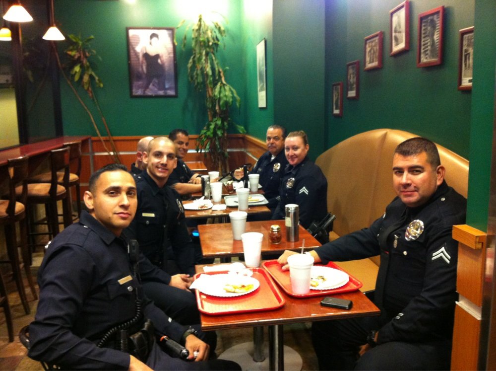 Hollywood Pizzeria Express