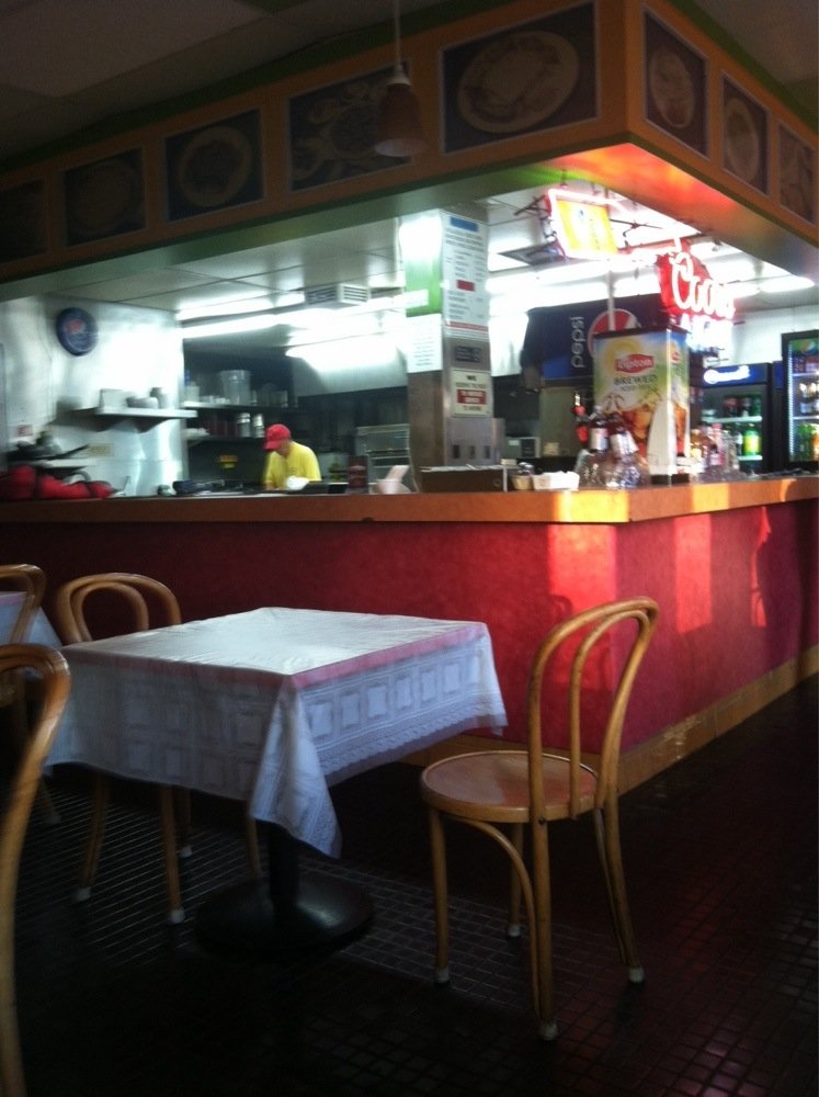 Cousimanos Pizza & Italian Delicatessen