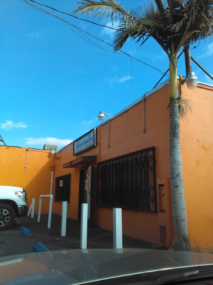 La Flor De Izote Restaurant