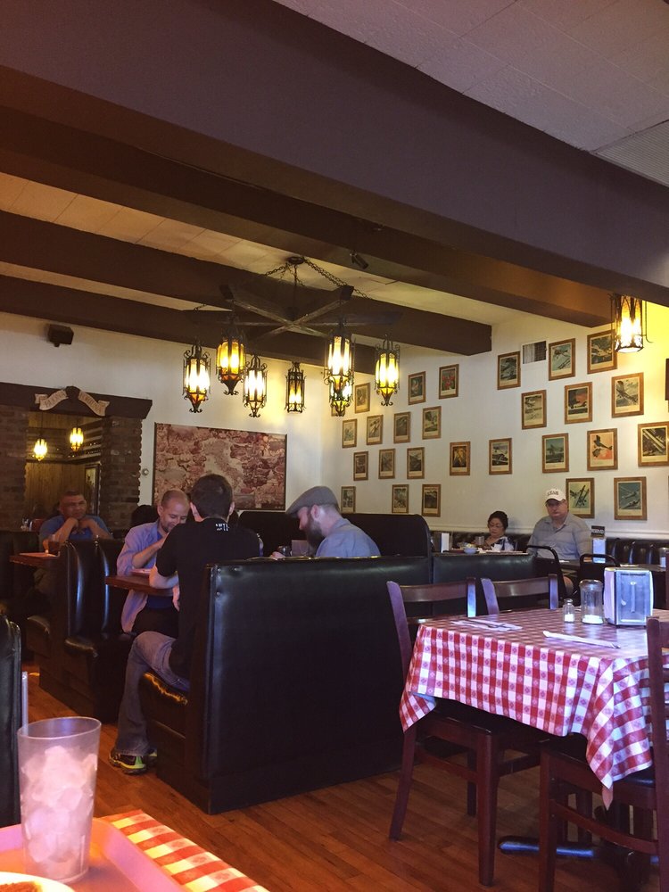 Monte Carlo Deli & Pinocchios Restaurant