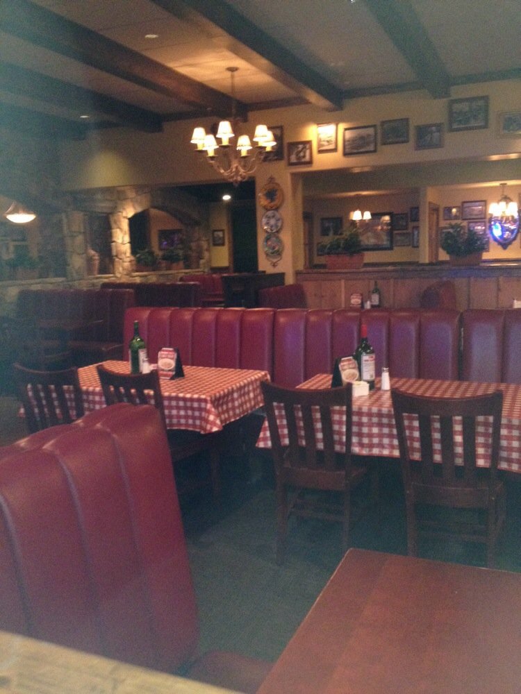 Johnny Carinos