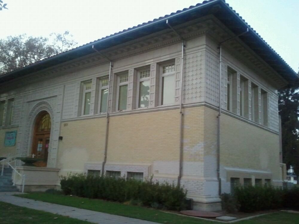 Vermont Square Library