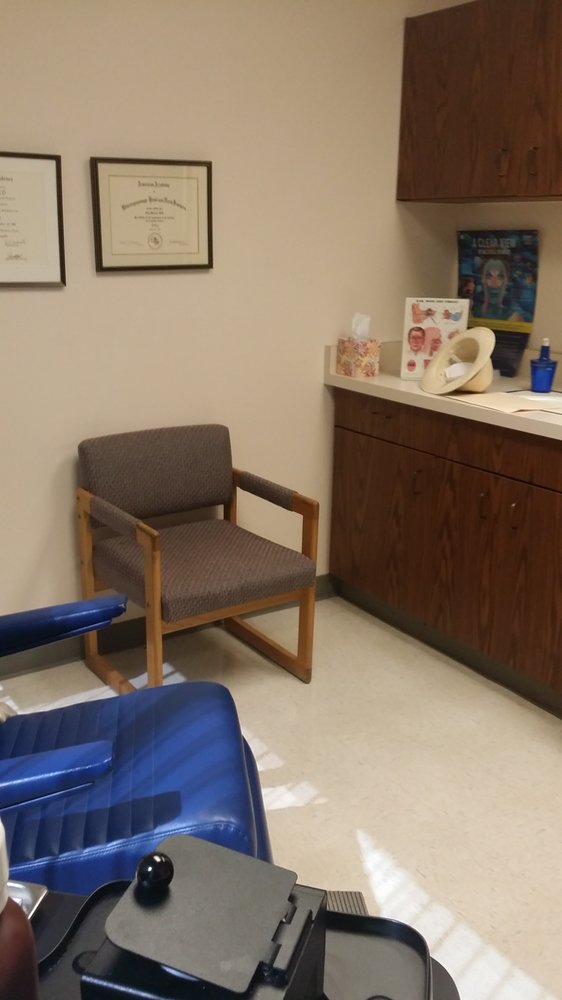Gary S Bellack, MD