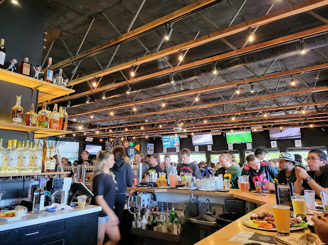 33 Taps Silver Lake