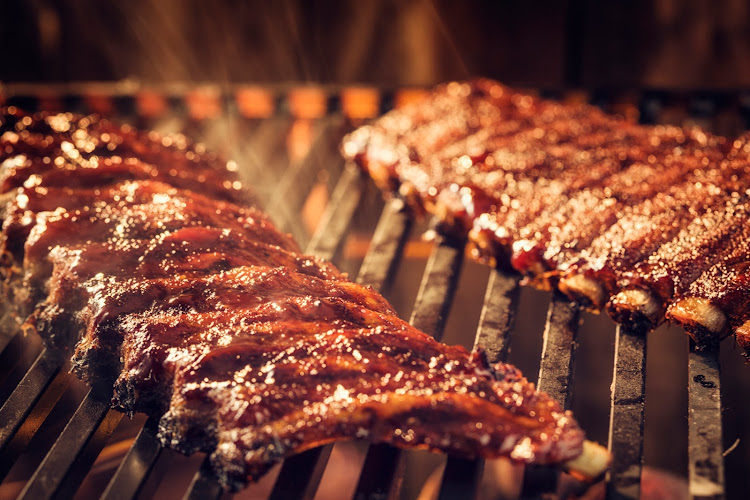All American BBQ (Barbecue) Smoked Ribs & Mesquite Fire Pit