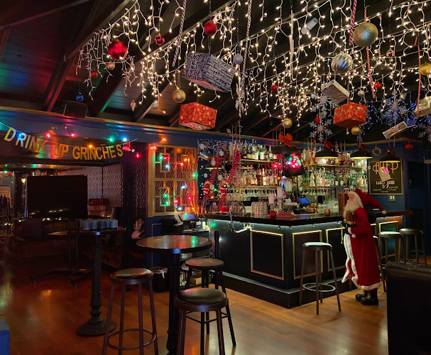 Alley Lounge