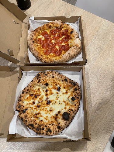 Angelenos' Wood Fired Pizza Catering