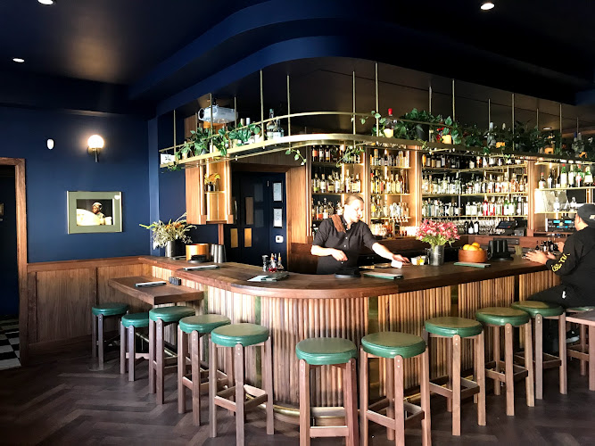 Bar Henry