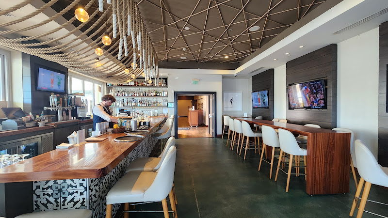 Beachside Restaurant & Bar