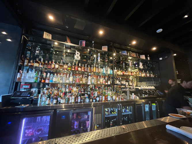 Beverly Bar - Beverly Hills Restaurant