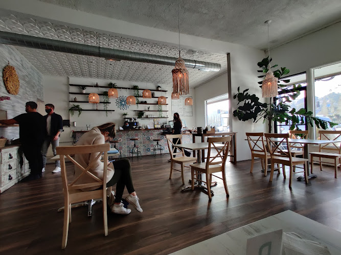 Cafe Boheme