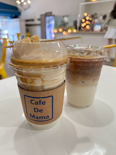 Cafe De Mama