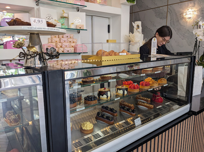 Delicee Cafe & Cake House