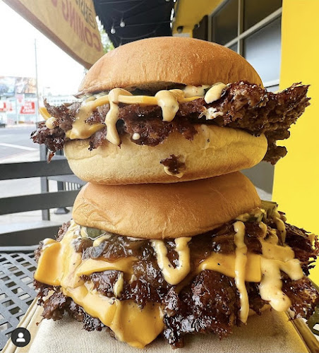 Easy Street Burgers