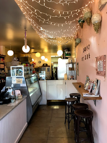 Erin McKenna's Bakery LA