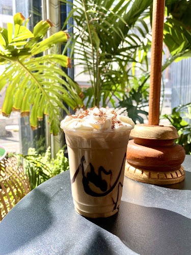 HEXI Market & Coffee