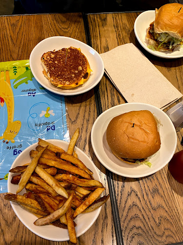 HiHo Cheeseburger | Mid Wilshire