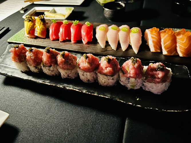 KAVIAR Restaurants