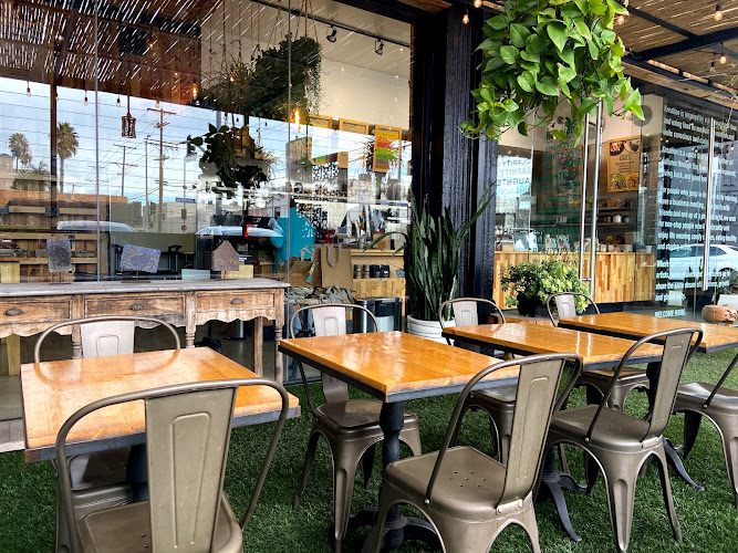 Kreation Juicery & Avoholic Bar - Highland