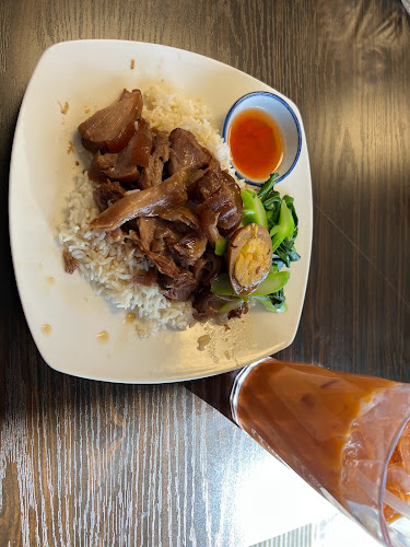 LA BREA THAI CUISINE & CAFE
