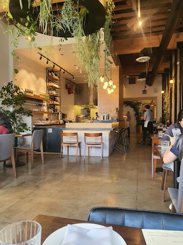 La ong Beverly Hills