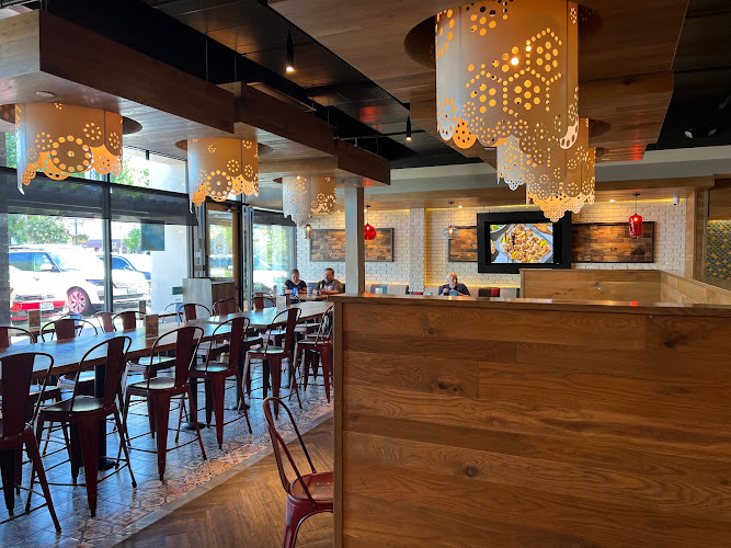 Luna Grill Sherman Oaks