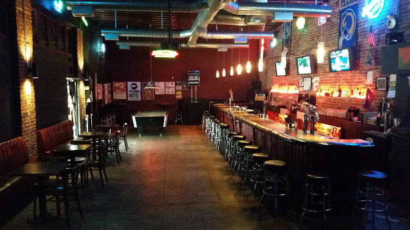 Mal's Bar