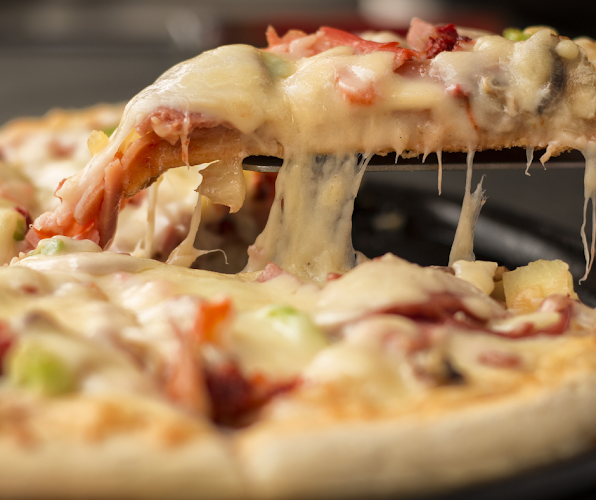 Mia's Pizzeria