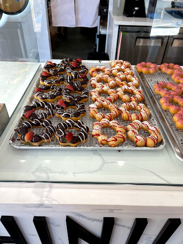 Mochinut - Sherman Oaks