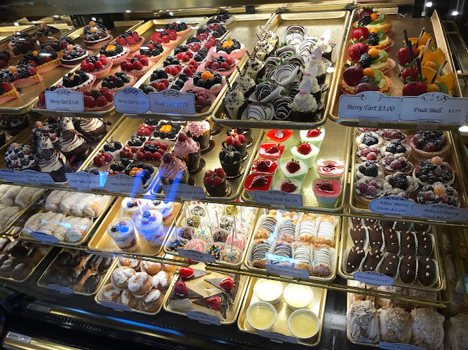 Paris Cafe & Bakery