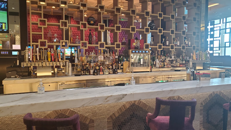 Raise Lounge