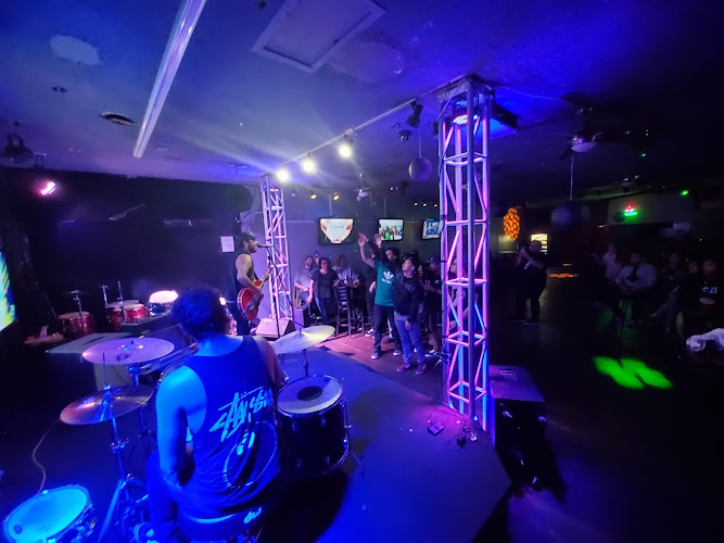 Rock It Sports Lounge
