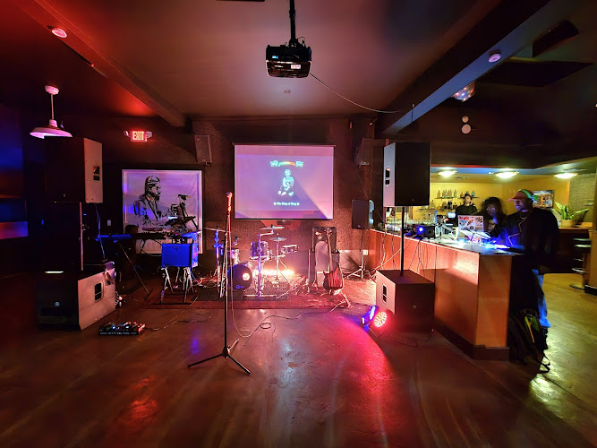 Rockwell Lounge