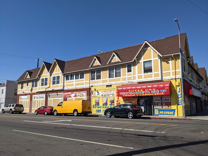 Super Uno Market